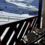 Blue Mountain / 5 Persons * Валь-Торанс