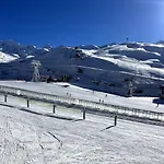 Blue Mountain / 5 Persons Валь-Торанс